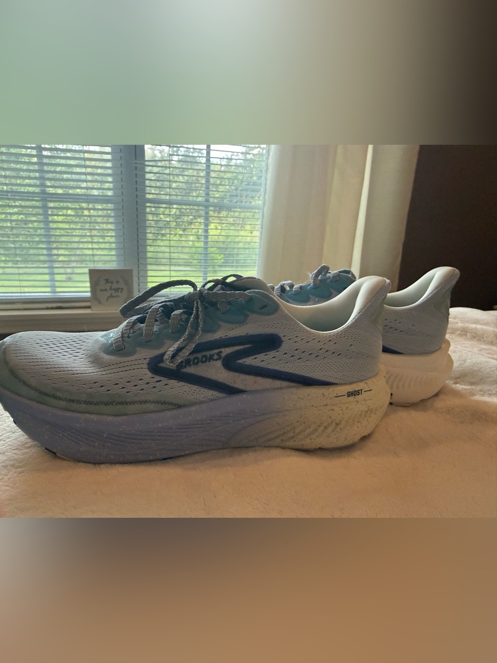 Brooks Women's Ghost 17 tennis shoes - Picture 2 of 4